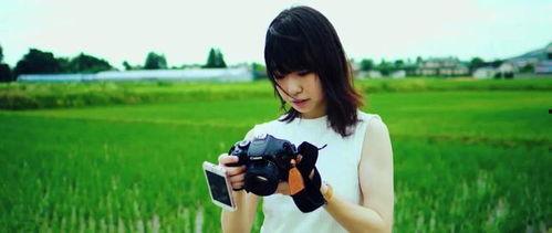 在线吃瓜牵手门,网络热议背后的情感纠葛揭秘